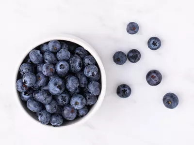 bowl of blueberries