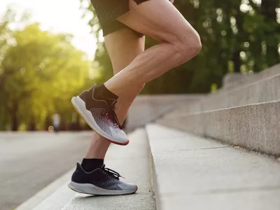 knees of a runner