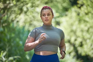 woman running working on breathing