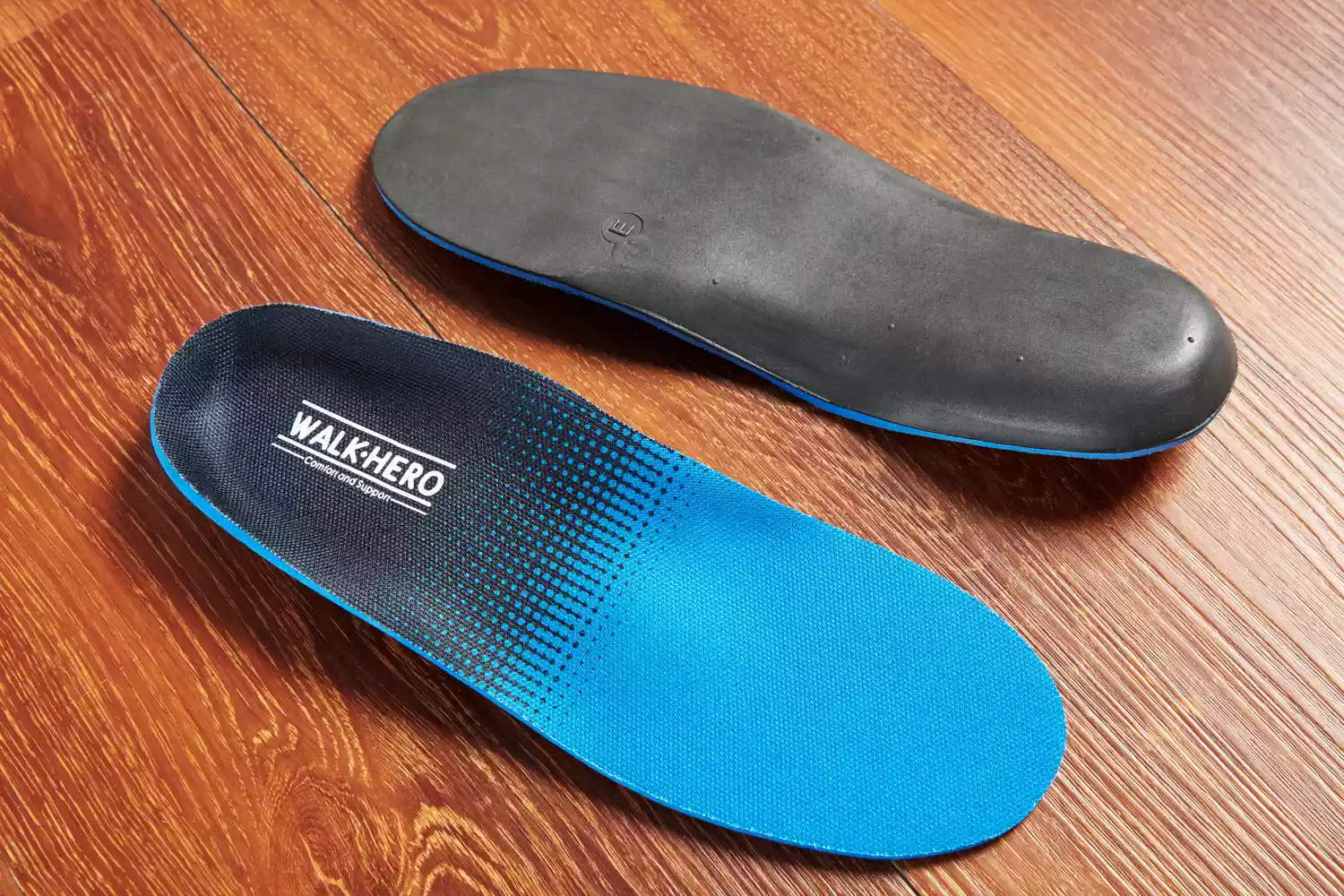 The top and bottom of the Walk-Hero Comfort and Support Plantar Fasciitis Insoles.