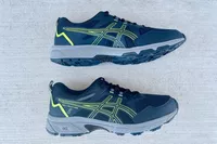 Asics Gel-venture 8 Women's Running Shoes on gray surface