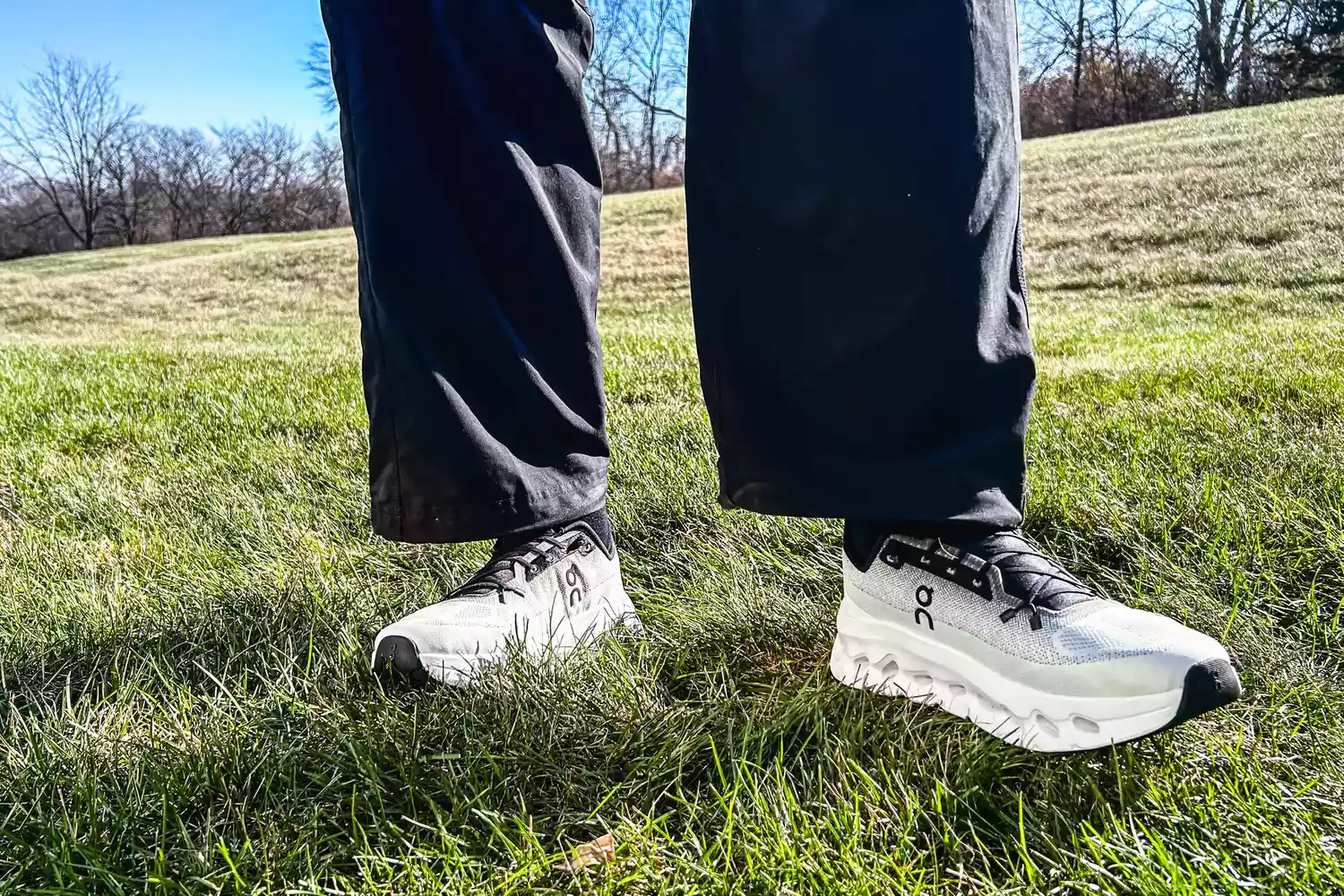 Person wearing On Cloudtilt - Men